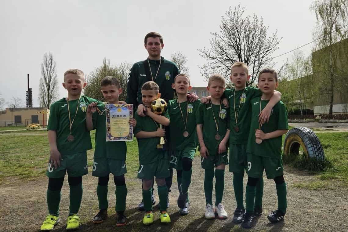 Юні коростенські футболісти здобули бронзові нагороди на Всеукраїнському турнірі в Ужгороді