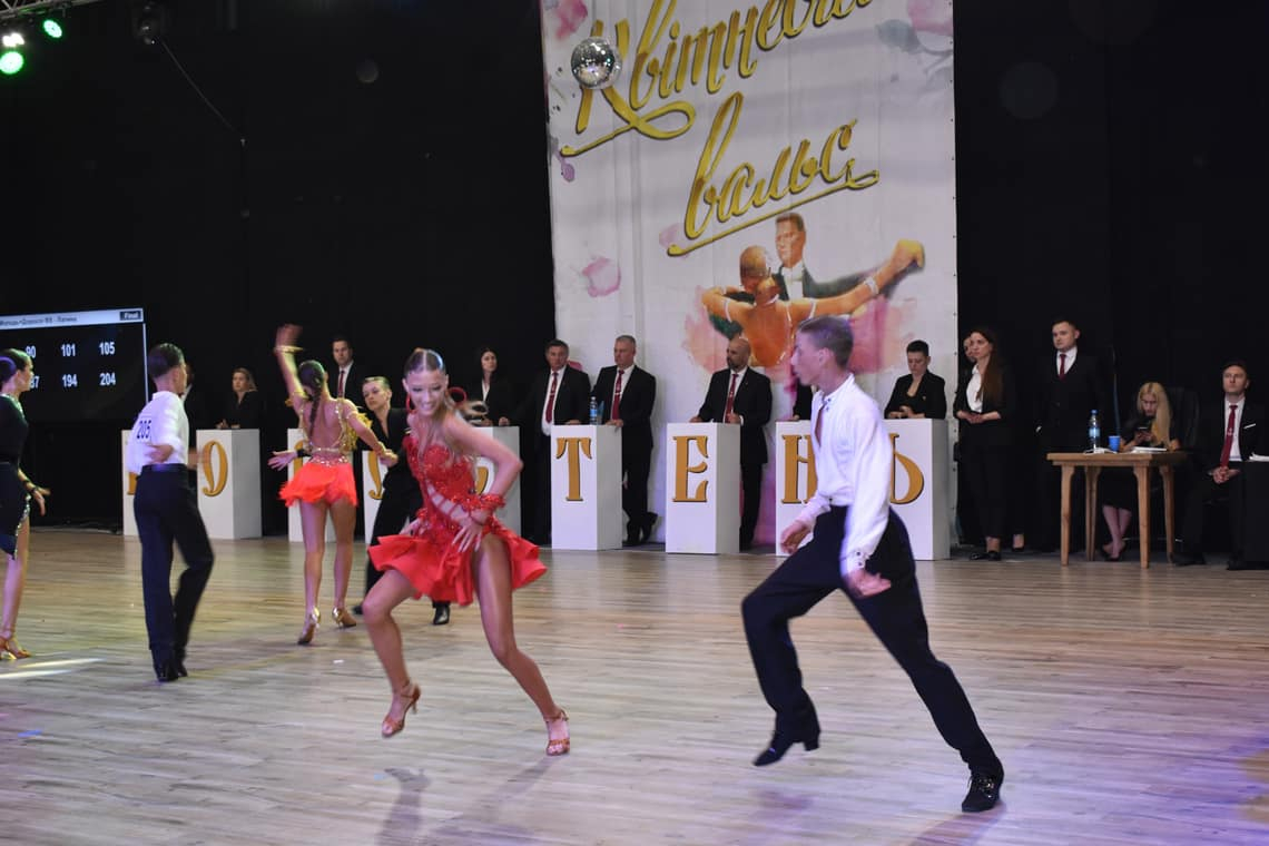 У Коростені відбулися Всеукраїнські змагання з танцювального спорту «Квітневий вальс»