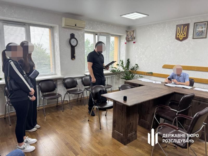 dbr vikrilo masshtabnu shemu rozkradan derevini posadovcyami derzhavnih pidpriemstv ta lisnictv 5