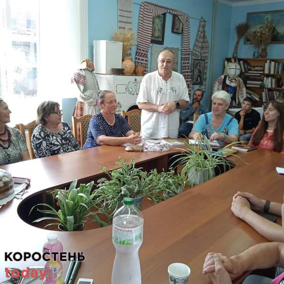 ovrychpoetu100821 1